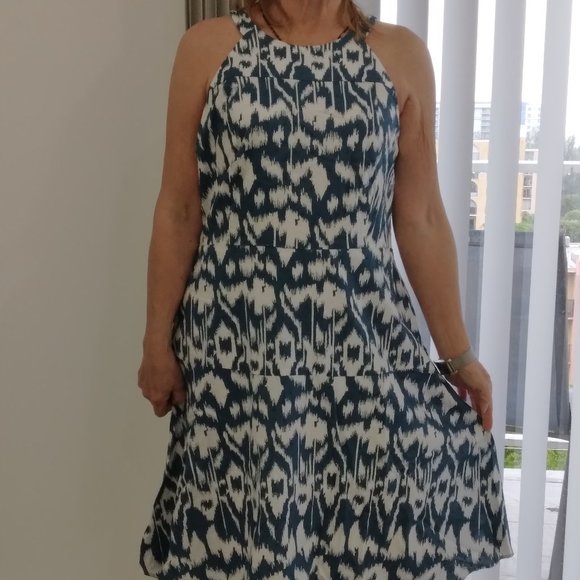 Ocean White Textured Abstract Print Sheath Dress - Picture 1 of 7